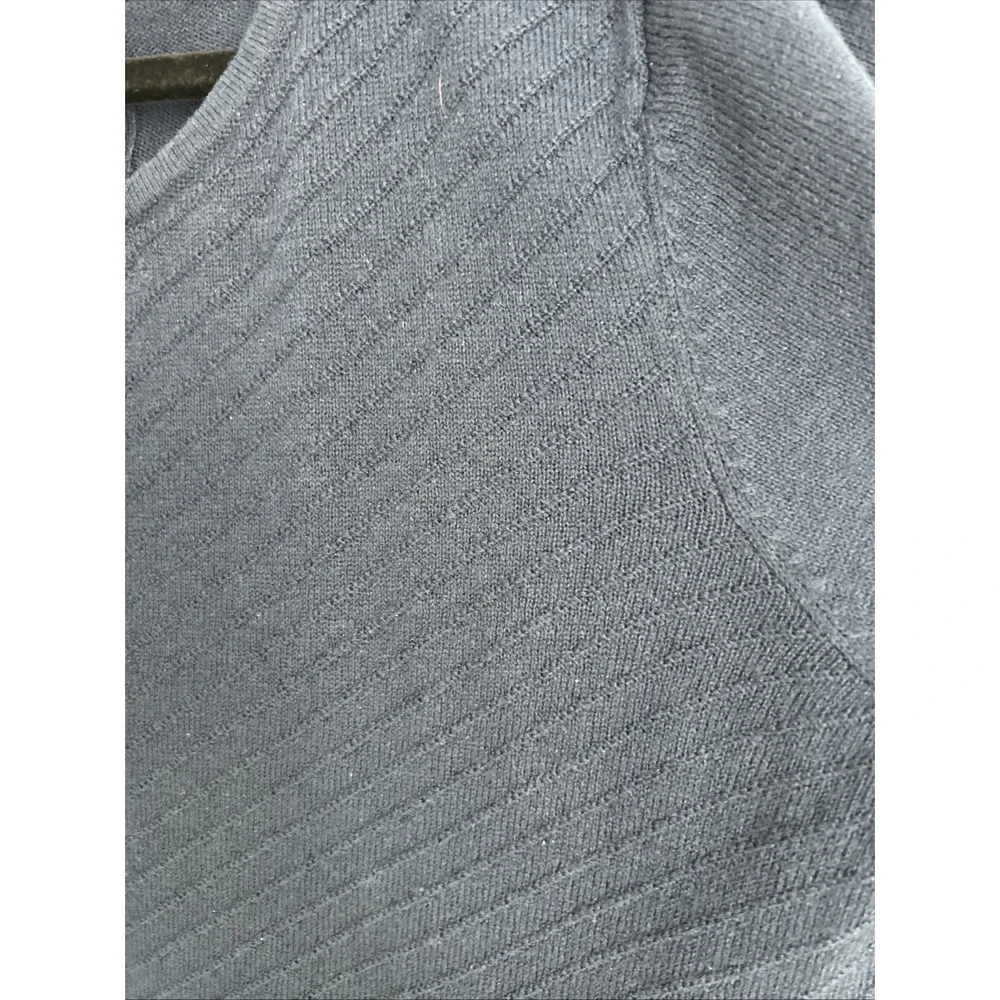 Avenue Women's Large Navy Blue Long Sleeve Textured Knit Lightweight Pull‎ Over